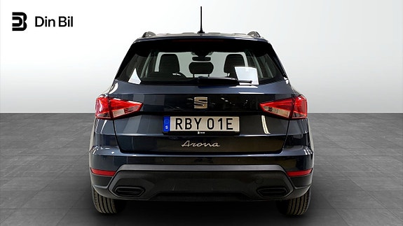 Seat Arona 5 of 12