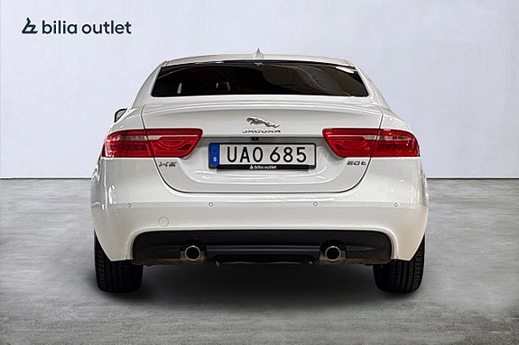 Jaguar XE 7 of 27