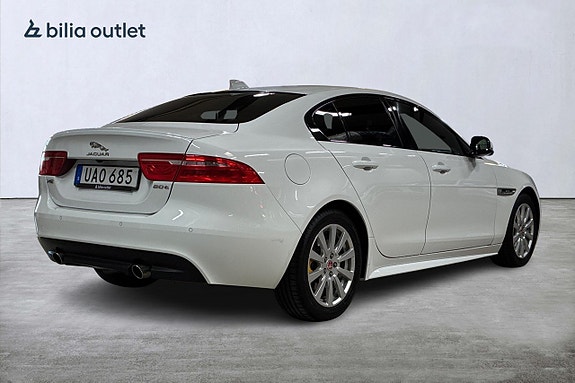 Jaguar XE 6 of 27