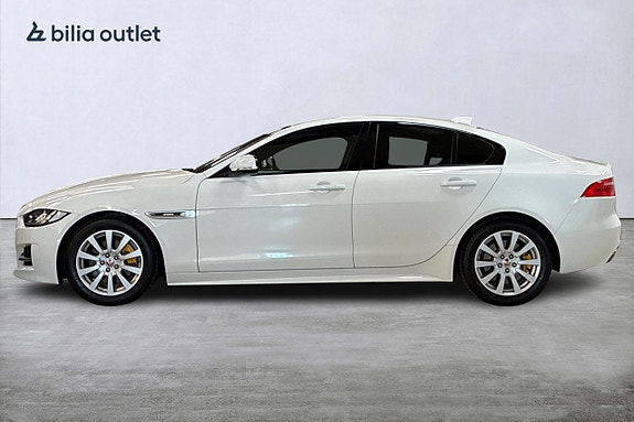 Jaguar XE 9 of 27