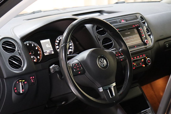 Volkswagen Tiguan 12 of 23