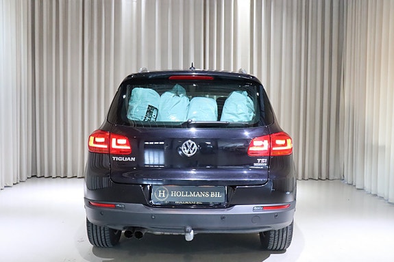 Volkswagen Tiguan 8 of 23