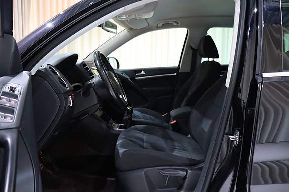 Volkswagen Tiguan 13 of 23