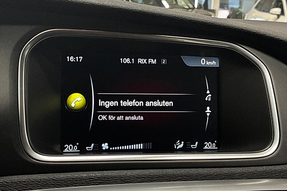 Volvo V40 Cross Country 19 of 21