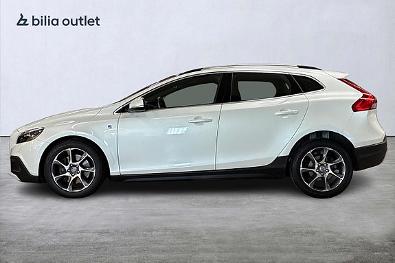 Volvo V40 Cross Country 9 of 21