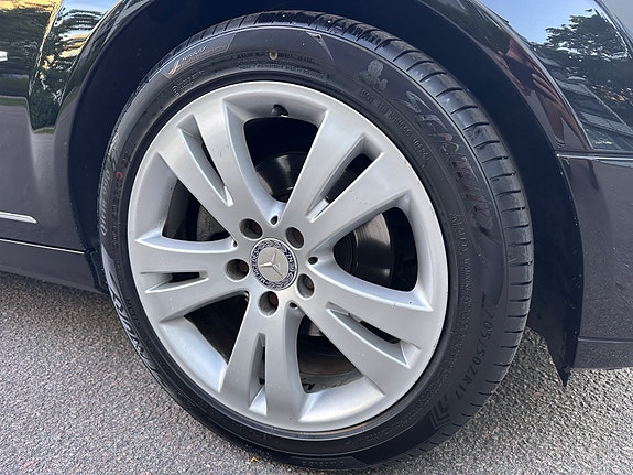 Mercedes-Benz C200 12 of 28