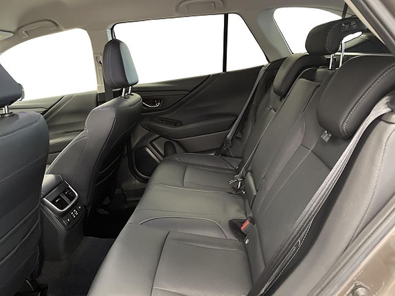 Subaru Outback 7 of 10