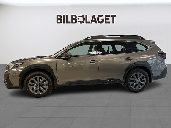 Subaru Outback 2 of 10