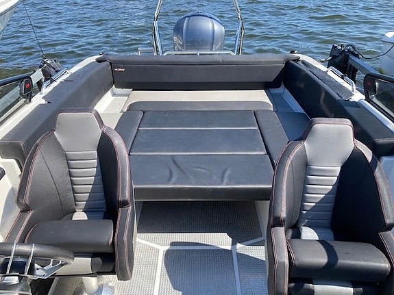 Finnmaster Husky R8 – Yamaha 300 hk – endast ca 175 timmar 8 of 11