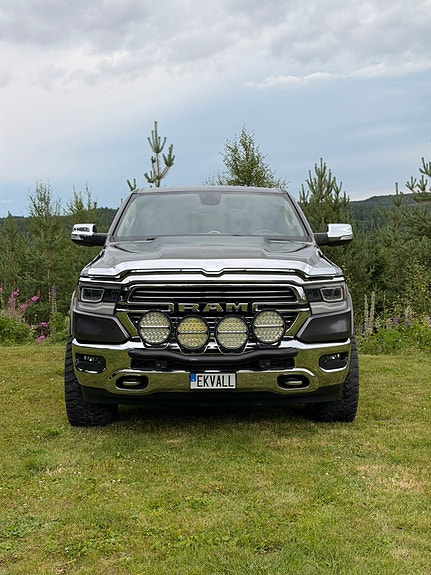 RAM 1500 2 of 8