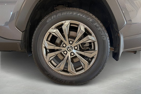 Toyota RAV4 10 of 20