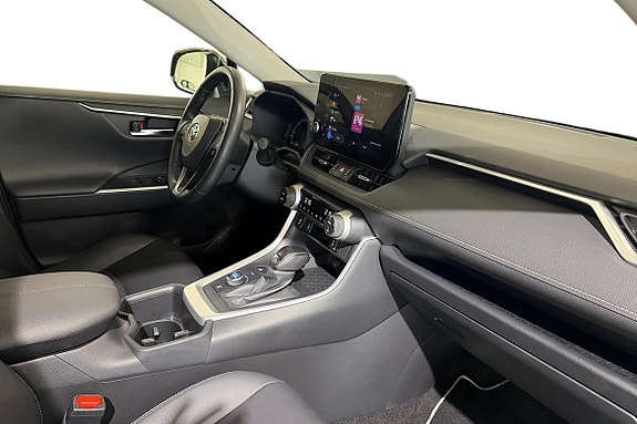Toyota RAV4 14 of 20