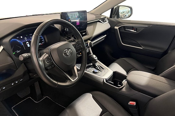 Toyota RAV4 11 of 20