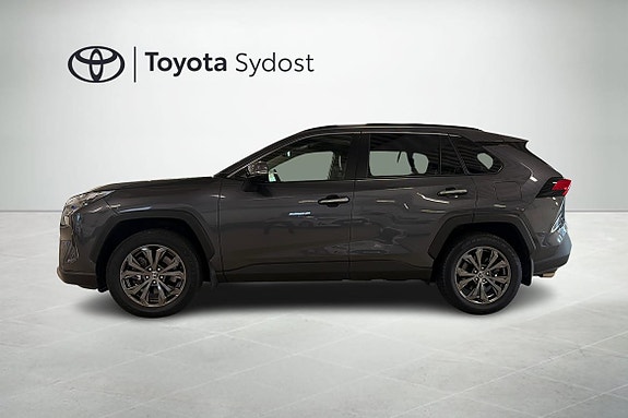Toyota RAV4 4 of 20