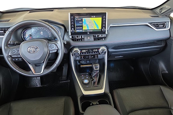 Toyota RAV4 12 of 23