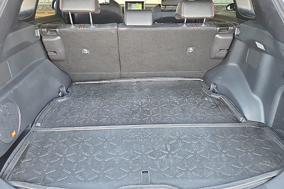 Toyota RAV4 17 of 23