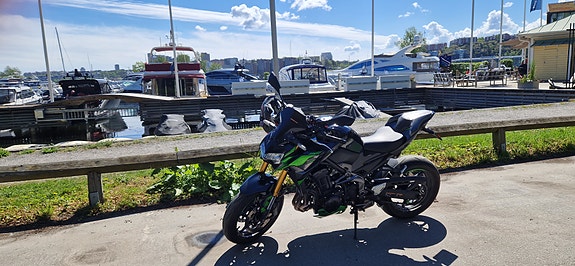 Kawasaki Z900 -SE 4 of 8