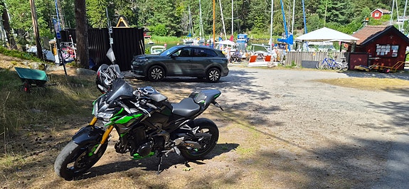 Kawasaki Z900 -SE 5 of 8