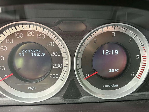 Volvo XC60 6 of 6
