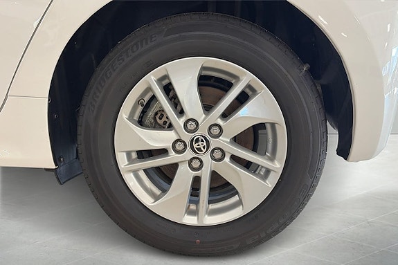 Toyota Yaris 10 of 19