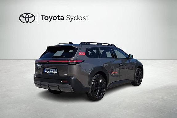 Toyota bZ4X Touring 8 of 19
