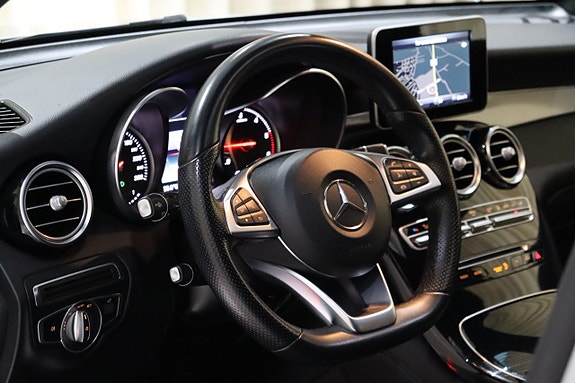 Mercedes-Benz GLC220 d 14 of 28