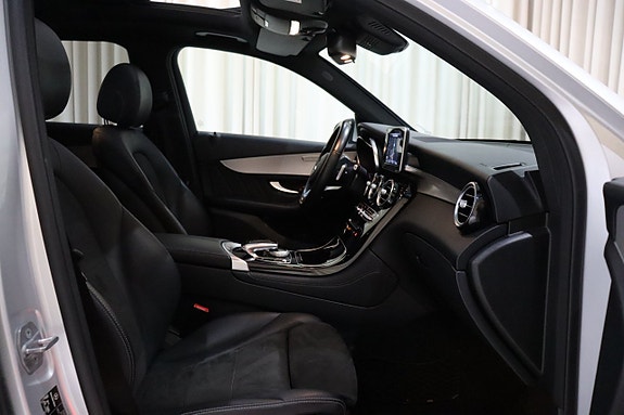 Mercedes-Benz GLC220 d 27 of 28