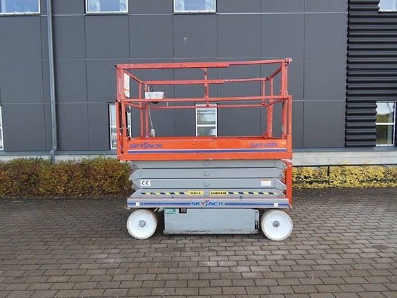 SkyJack SJ 4626 2 of 6