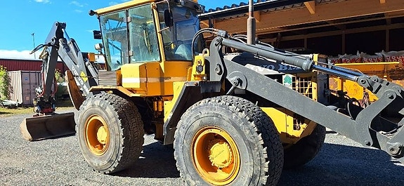 Volvo BM EL70 3 of 10