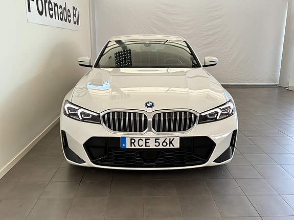 BMW 330e 2 of 15