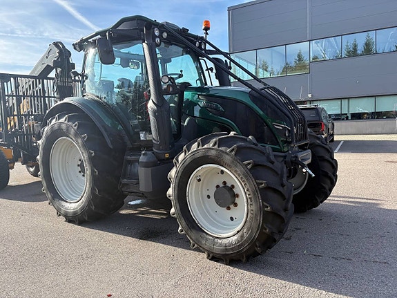Valtra N154 Direkt Twintrac 4 of 8