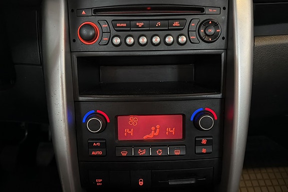 Peugeot 207 16 of 19