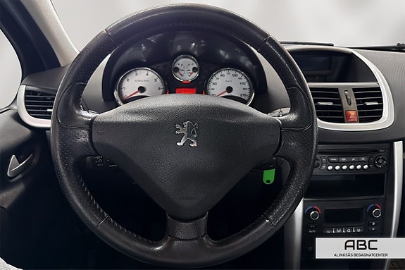 Peugeot 207 14 of 19