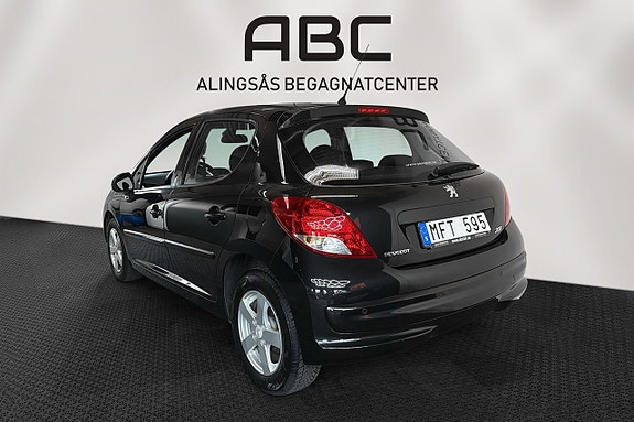 Peugeot 207 3 of 19
