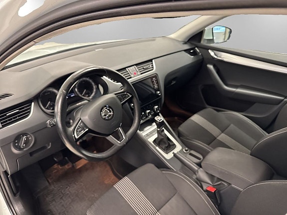 Skoda Octavia 8 of 13