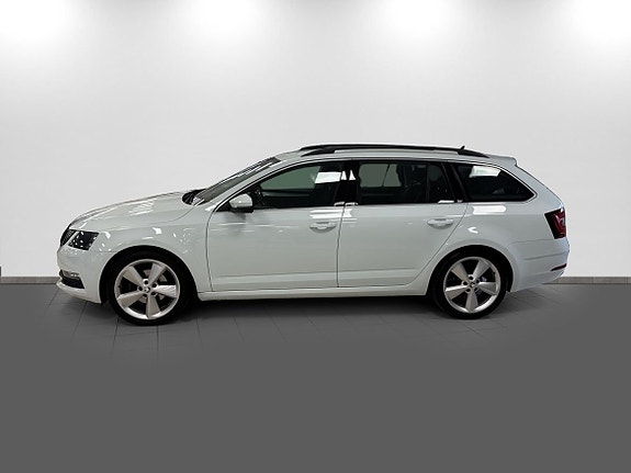 Skoda Octavia 5 of 13
