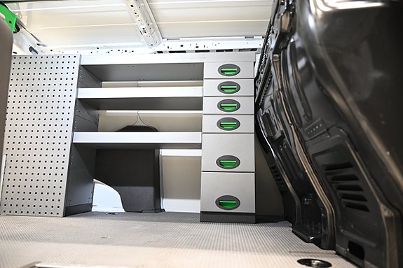 Ford Transit Connect 11 of 30