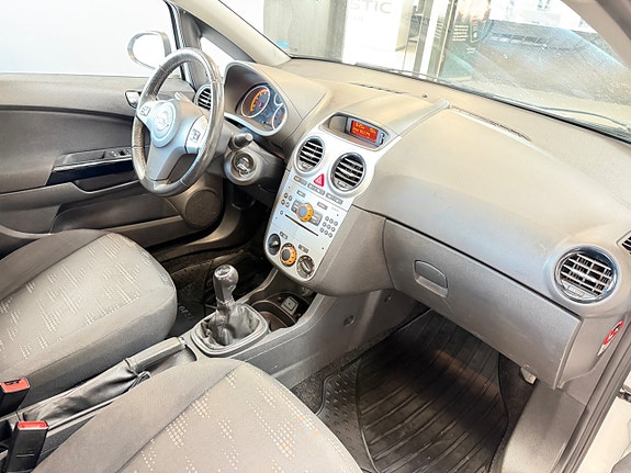 Opel Corsa 15 of 20