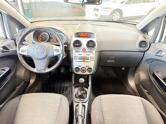 Opel Corsa 14 of 20