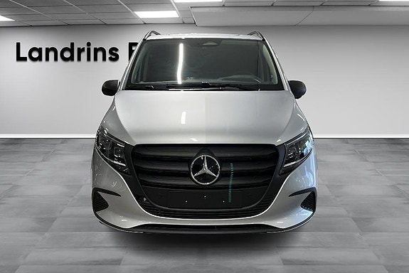 Mercedes-Benz Vito 119 2 of 14