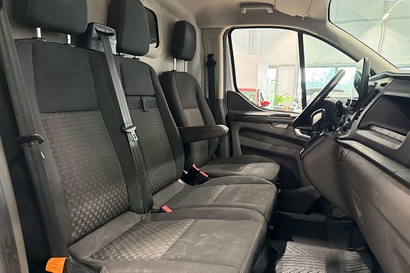 Ford Transit Custom 16 of 18