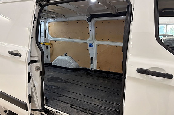 Ford Transit Custom 17 of 18