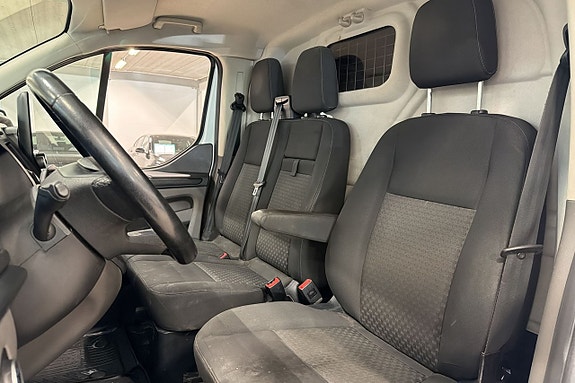 Ford Transit Custom 15 of 18