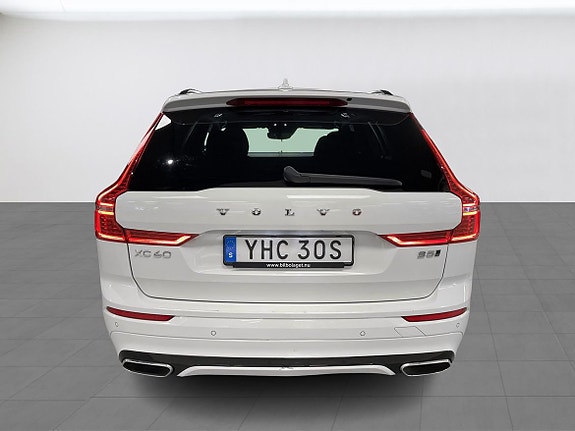 Volvo XC60 4 of 27