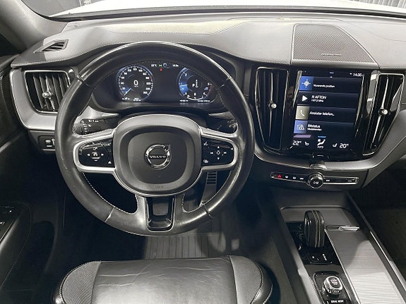 Volvo XC60 15 of 27