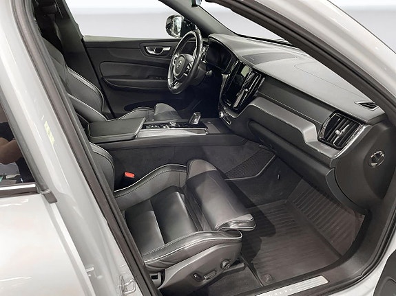 Volvo XC60 26 of 27