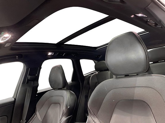 Volvo XC60 21 of 27