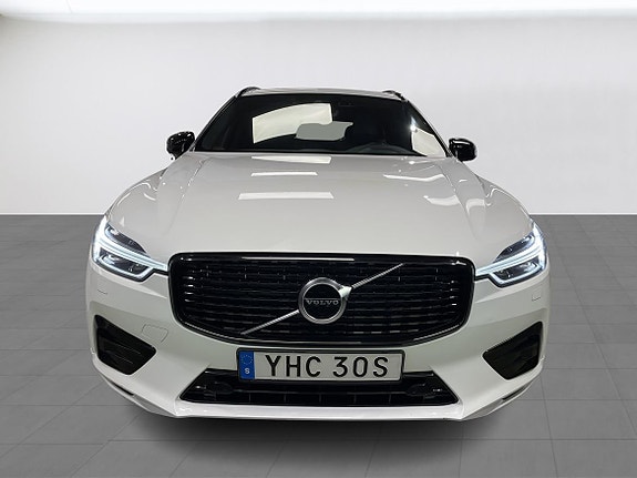 Volvo XC60 8 of 27