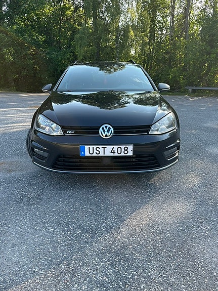 Volkswagen Golf VII 2 of 10