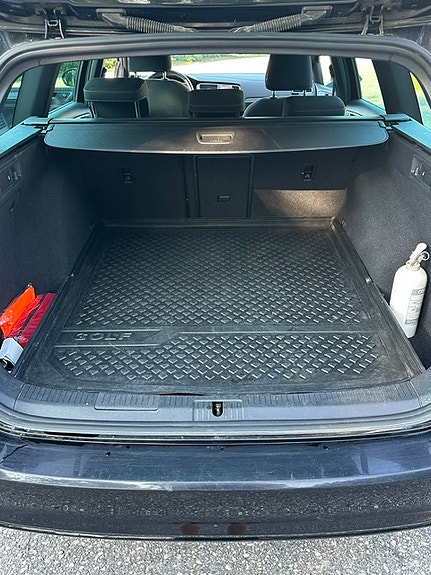 Volkswagen Golf VII 4 of 10
